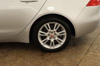 USED 2016 66 JAGUAR XE 2.0d Prestige Saloon 4dr Diesel Auto Euro 6 (s/s) (180 ps) 