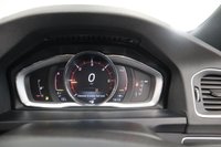 USED 2017 67 VOLVO V60 2.0 D3 R-Design Lux Nav Estate 5dr Diesel Auto Euro 6 (s/s) (150 ps) FANTASTIC SPEC WITH LOADS OF FACTORY EXTRAS INCLUDING DRIVER SUPPORT PACK & LANE KEEPING AID