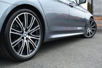 USED 2018 18 BMW 5 SERIES 3.0 540i M Sport Saloon 4dr Petrol Auto xDrive Euro 6 (s/s) (340 ps) ICON LED / HUD / TECH PK / H&K