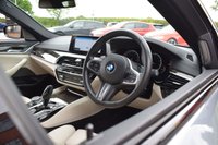 USED 2018 18 BMW 5 SERIES 3.0 540i M Sport Saloon 4dr Petrol Auto xDrive Euro 6 (s/s) (340 ps) ICON LED / HUD / TECH PK / H&K