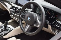 USED 2018 18 BMW 5 SERIES 3.0 540i M Sport Saloon 4dr Petrol Auto xDrive Euro 6 (s/s) (340 ps) ICON LED / HUD / TECH PK / H&K