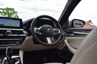 USED 2018 18 BMW 5 SERIES 3.0 540i M Sport Saloon 4dr Petrol Auto xDrive Euro 6 (s/s) (340 ps) ICON LED / HUD / TECH PK / H&K
