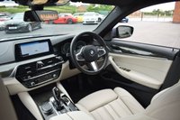 USED 2018 18 BMW 5 SERIES 3.0 540i M Sport Saloon 4dr Petrol Auto xDrive Euro 6 (s/s) (340 ps) ICON LED / HUD / TECH PK / H&K