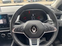 USED 2022 22 RENAULT CAPTUR 1.0 TCe Iconic Edition SUV 5dr Petrol Manual Euro 6 (s/s) (90 ps) One owner, rear parking sensors, Bluetooth.