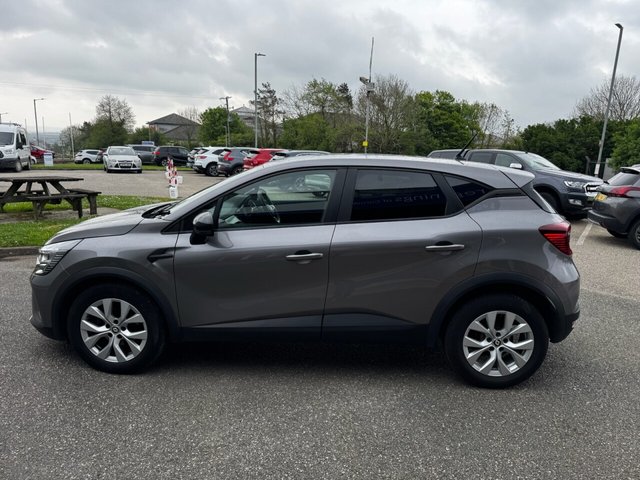 2022 RENAULT CAPTUR - Photo 10