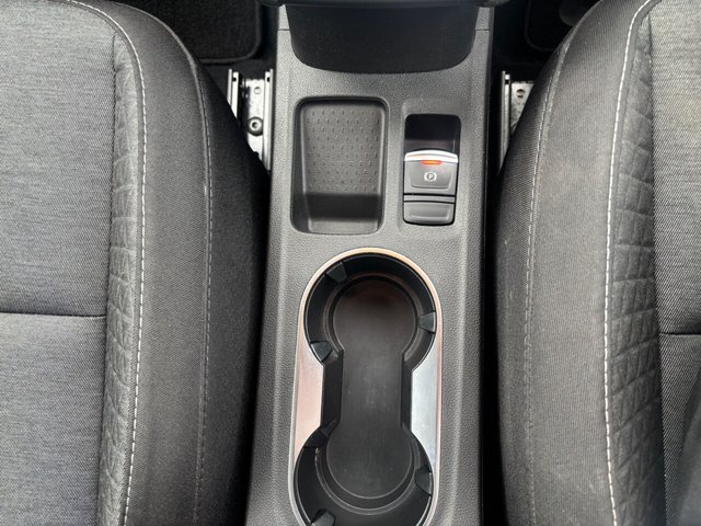 2022 RENAULT CAPTUR - Photo 9