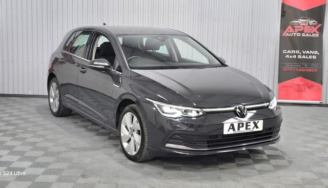 View our Volkswagen Golf 2.0 TDI Style Hatchback 5dr Diesel DSG Euro 6 (s/s) (150 ps)