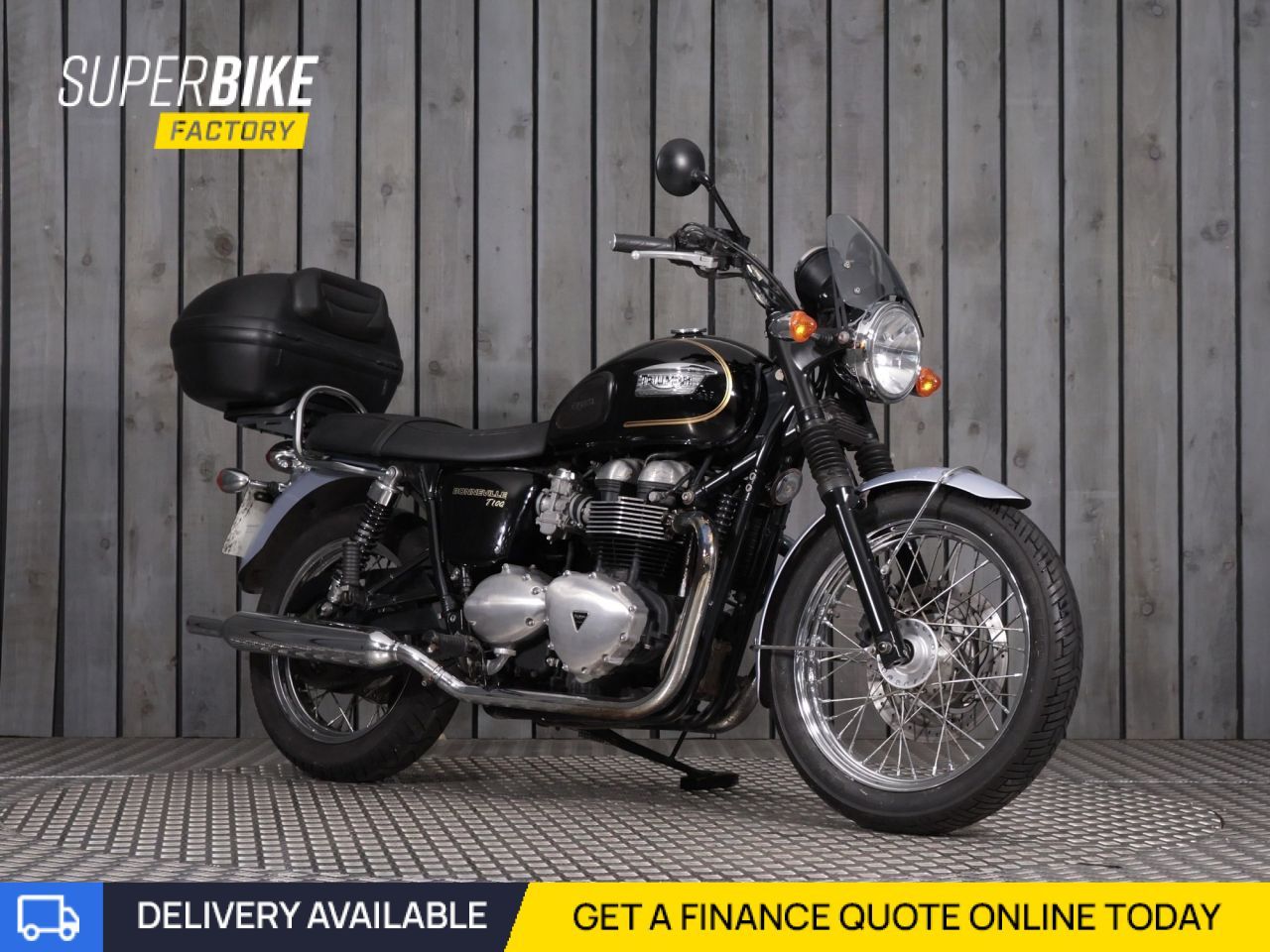 TRIUMPH BONNEVILLE T100