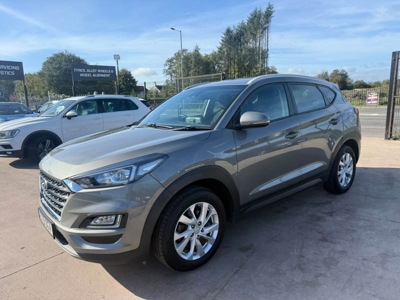 2019 HYUNDAI TUCSON 1.6 T-GDi SE Nav SUV 5dr Petrol DCT Euro 6 (s/s) (177 ps) - vehicle photo 2 for sale on PureCar