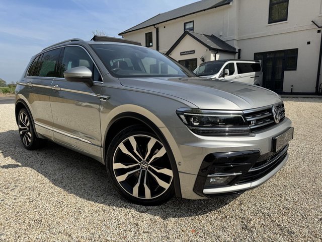 2018 18 Volkswagen Tiguan 2.0 TDI R-Line SUV 5dr Diesel DSG 4Motion Euro 6 (s/s) (190 ps)