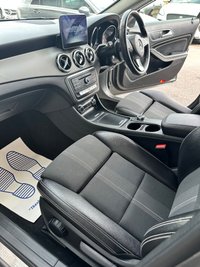 USED 2019 69 MERCEDES-BENZ GLA 1.6 GLA180 GPF Urban Edition SUV 5dr Petrol 7G-DCT Euro 6 (s/s) (122 ps) 