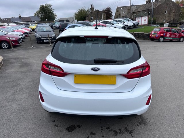 2017 FORD, FIESTA - Photo 7