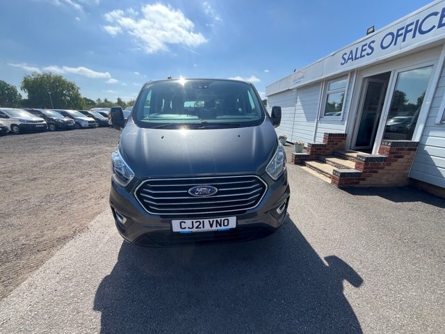 View our FORD TOURNEO CUSTOM