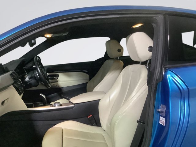 2022 BMW 4 Series - Photo 12