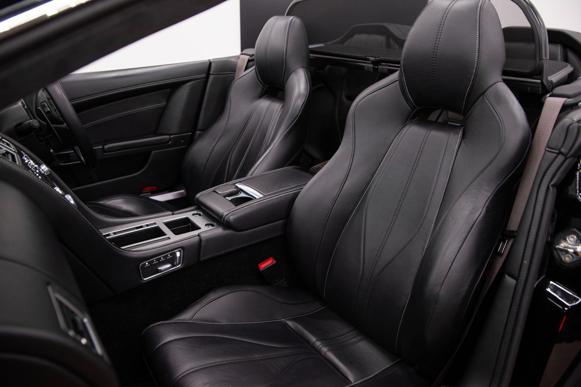 USED 2014 14 ASTON MARTIN DB9 6.0 V12 Carbon Edition Volante  