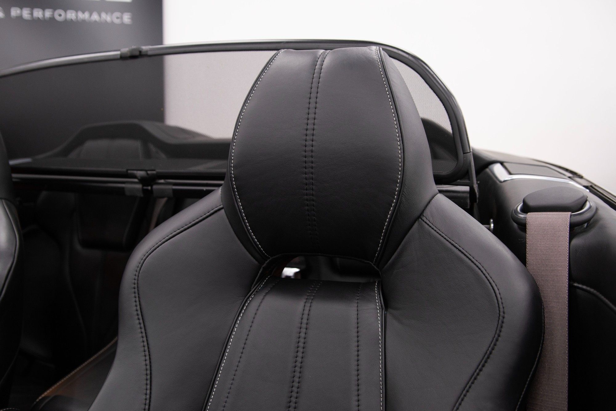 USED 2014 14 ASTON MARTIN DB9 6.0 V12 Carbon Edition Volante  