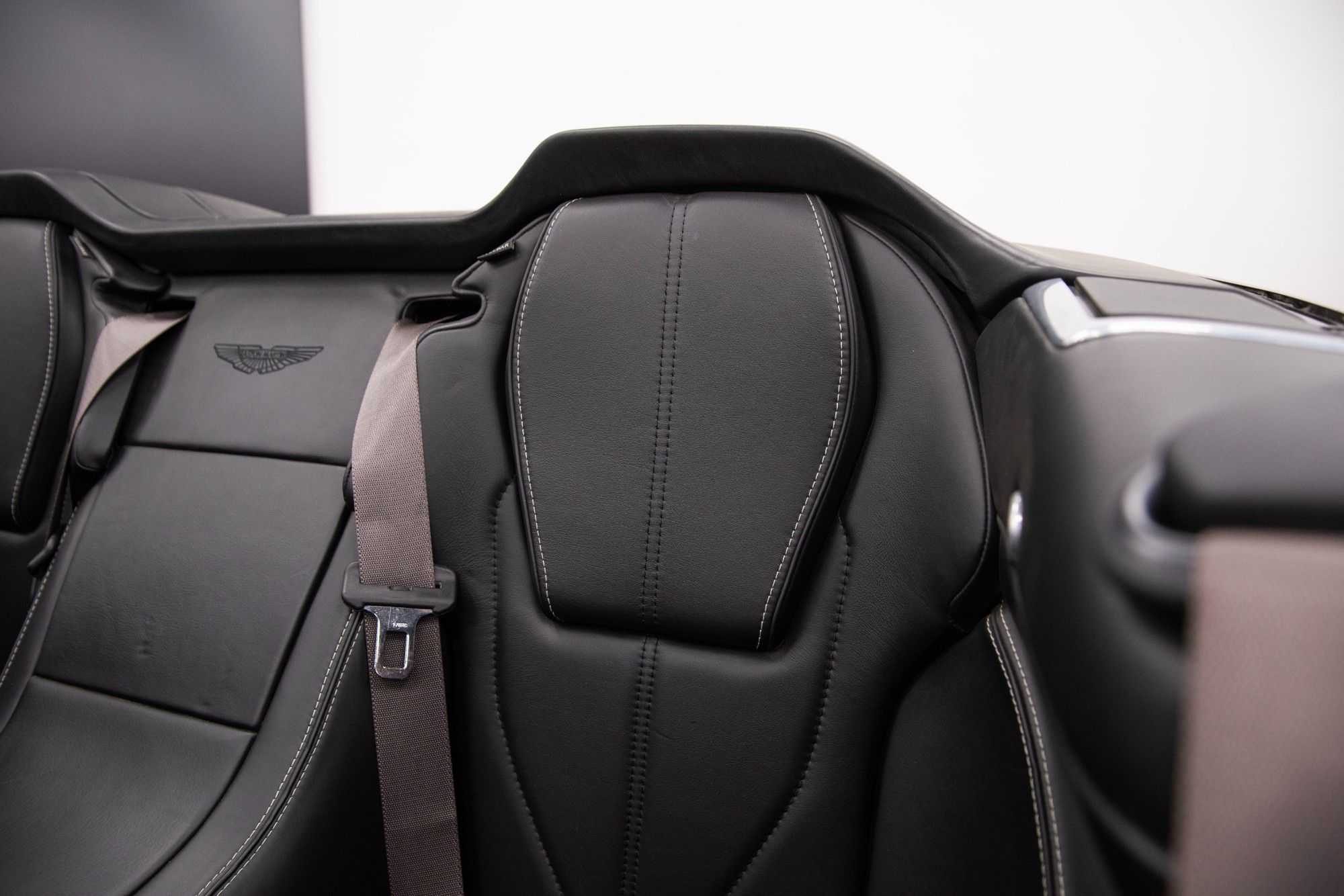 USED 2014 14 ASTON MARTIN DB9 6.0 V12 Carbon Edition Volante  