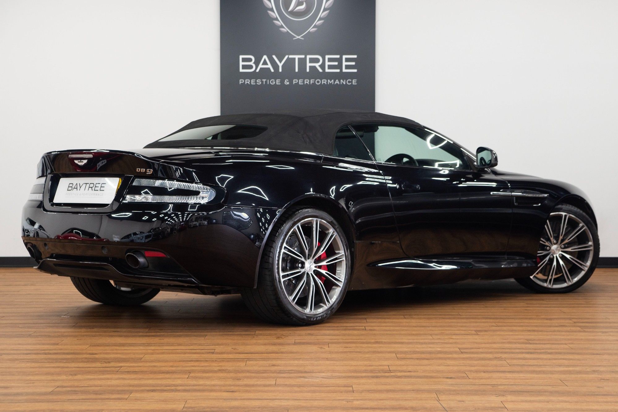 USED 2014 14 ASTON MARTIN DB9 6.0 V12 Carbon Edition Volante  