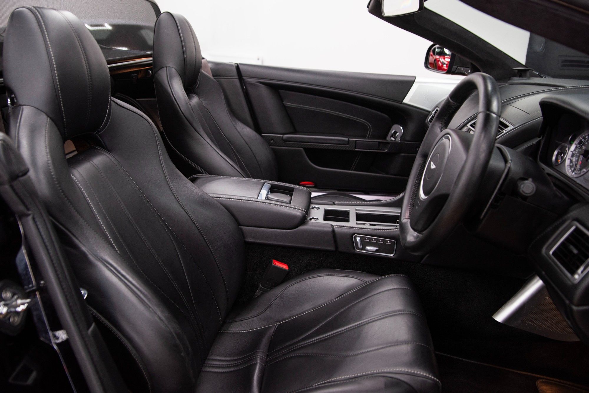 USED 2014 14 ASTON MARTIN DB9 6.0 V12 Carbon Edition Volante  