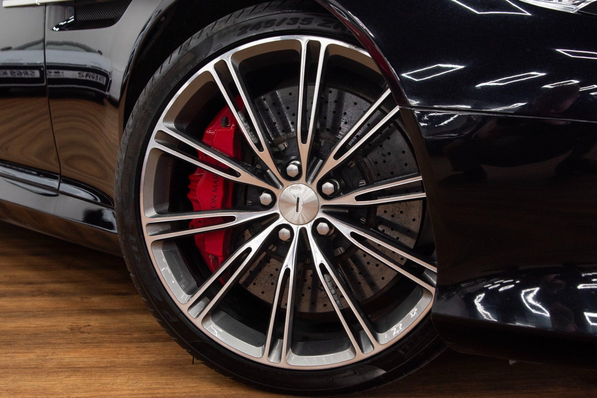 USED 2014 14 ASTON MARTIN DB9 6.0 V12 Carbon Edition Volante  