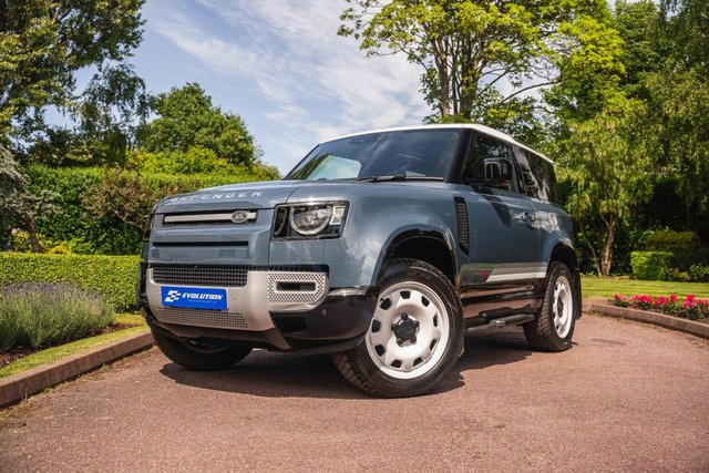 View our LAND ROVER DEFENDER