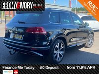 USED 2015 15 VOLKSWAGEN TOUAREG 3.0 TDI V6 BlueMotion Tech R-Line SUV 5dr Diesel Tiptronic 4WD Euro 6 (s/s) (262 ps) FULL SERVICE HISTORY 2 KEYS BOOK PACK SERVICED AS REQUIRED AND 1 YEAR MOT WITHIN THE SALE