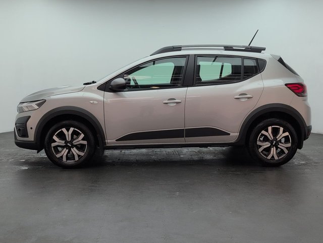 USED 2023 23 Dacia Sandero Stepway 1.0 Tce Journey Hatchback 5dr BI Fuel Manual Euro 6 (s/S) (100 Ps) Air Conditioning+tinted Windows
