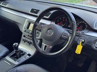 USED 2014 14 VOLKSWAGEN PASSAT 1.6 TDI BlueMotion Tech Executive Estate 5dr Diesel Manual Euro 5 (s/s) (105 ps) 
