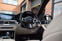 USED 2019 19 BMW X5 3.0 M50d SUV 5dr Diesel Auto xDrive Euro 6 (s/s) (400 ps) PAN ROOF / COMF & TECH PACKS