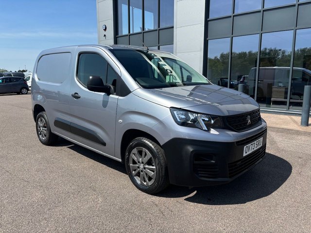 2023 73 Peugeot Partner 1.5 BLUEHDI PROFESSIONAL PREMIUM PLUS 102PS 3 SEAT AIRCON