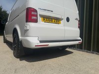 USED 2018 68 VOLKSWAGEN TRANSPORTER SPORTLINE 2.0 BiTDI T32 BlueMotion Tech Sportline Panel Van 5dr Diesel DSG LWB Euro 6 (s/s) (204 ps) 