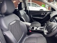 USED 2019 69 RENAULT KADJAR 1.3 TCe Iconic SUV 5dr Petrol EDC Euro 6 (s/s) (140 ps) 
