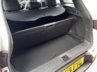 USED 2019 69 RENAULT KADJAR 1.3 TCe Iconic SUV 5dr Petrol EDC Euro 6 (s/s) (140 ps) 