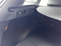 USED 2019 69 RENAULT KADJAR 1.3 TCe Iconic SUV 5dr Petrol EDC Euro 6 (s/s) (140 ps) 