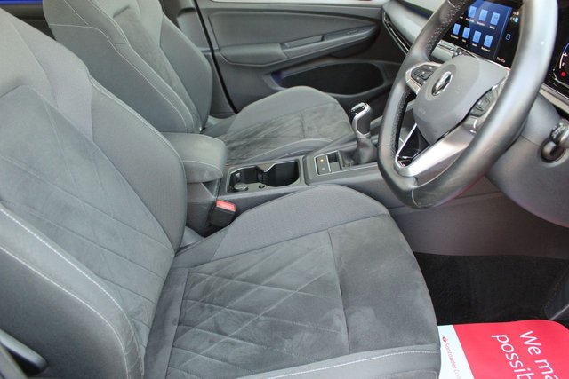 2022 VOLKSWAGEN GOLF 1.5 TSI Style Hatchback 5dr Petrol Manual Euro 6 (s/s) (150 ps) - Photo 11