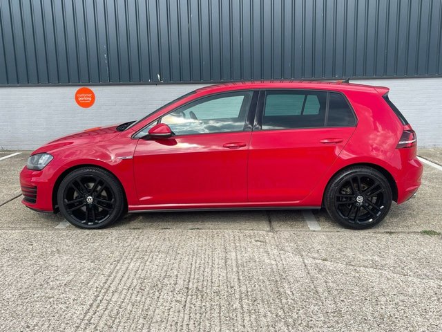 View our VOLKSWAGEN GOLF