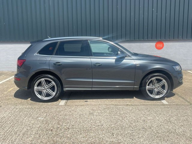 View our AUDI Q5
