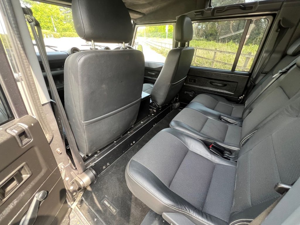 USED 2014 64 LAND ROVER DEFENDER 110 XS 2.2 TDCi // URBAN TRUCK // 5dr // Diesel // Manual // 4WD // MWB Euro 5 (122 ps) // px swap 