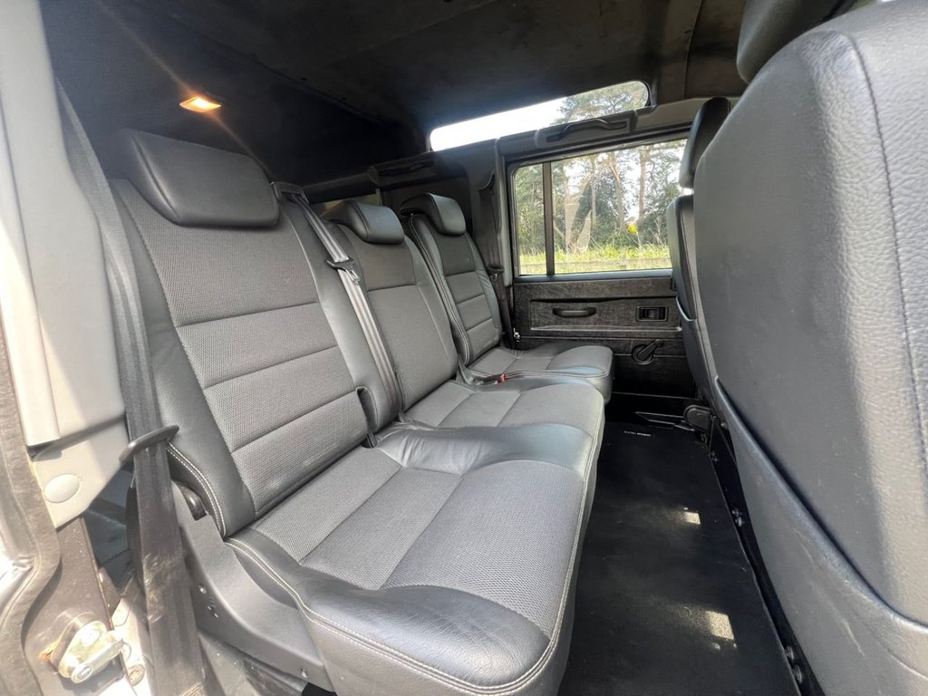 USED 2014 64 LAND ROVER DEFENDER 110 XS 2.2 TDCi // URBAN TRUCK // 5dr // Diesel // Manual // 4WD // MWB Euro 5 (122 ps) // px swap 