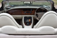 USED 2000 JAGUAR XK8 CONVERTIBLE 4.0 Convertible 2dr Petrol Automatic (284 g/km, 290 bhp) ***128 AA POINT CHECK ***