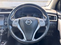 USED 2015 15 NISSAN QASHQAI 1.6 dCi Tekna SUV 5dr Diesel Manual 2WD Euro 5 (s/s) (130 ps) www.suffolkcarcentre.co.uk - Located at Lowestoft
