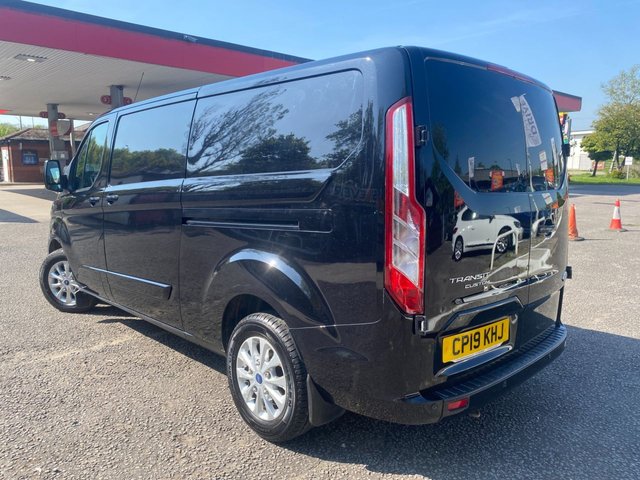 2019 Ford Transit Custom 2L Limited 5dr - Photo 6
