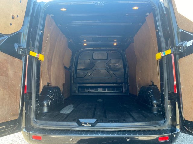 2019 Ford Transit Custom 2L Limited 5dr - Photo 8