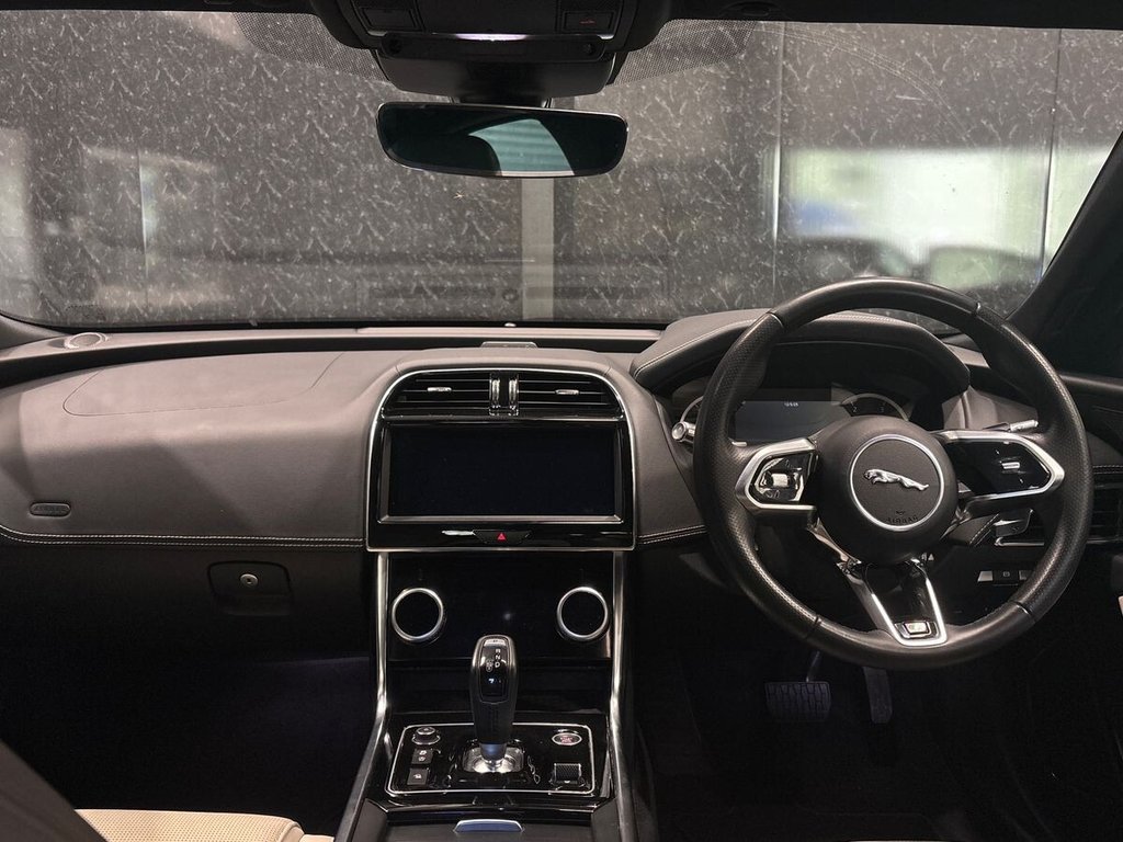 USED 2020 20 JAGUAR XE 2.0 D180 R-Dynamic S Saloon 4dr Diesel Auto Euro 6 (s/s) (180 ps) LIGHT INTERIOR|1 YEAR WARRANTY