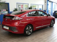 USED 2022 22 HYUNDAI IONIQ 1.6 h-GDi Premium SE Hatchback 5dr Petrol Hybrid DCT Euro 6 (s/s) (141 ps) SAT NAV LEATHER HEATED VENTILATED SEATS HEATED STEERING HEATED REAR SEATS REAR VIEW CAMERA CRUISE CONTROL PARKING SENSORS 1 OWNER 3 HYUNDAI SERVICES TO 11K MILES HYUNDAI WARRANTY MARCH 2027