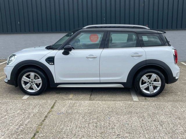 View our MINI COUNTRYMAN