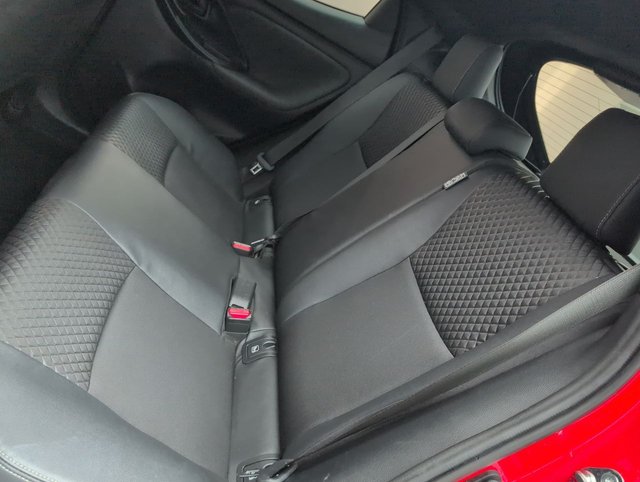 USED 2022 22 Toyota Yaris 1.5 Vvt-H Launch Edition Hatchback 5dr Petrol Hybrid E-Cvt Euro 6 (s/S) (116 Ps) -Apple Carplay + Air Conditioning-