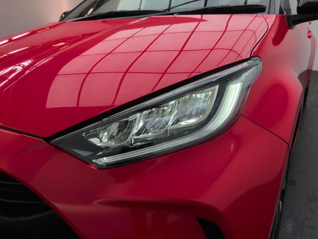 USED 2022 22 Toyota Yaris 1.5 Vvt-H Launch Edition Hatchback 5dr Petrol Hybrid E-Cvt Euro 6 (s/S) (116 Ps) -Apple Carplay + Air Conditioning-