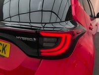 USED 2022 22 Toyota Yaris 1.5 Vvt-H Launch Edition Hatchback 5dr Petrol Hybrid E-Cvt Euro 6 (s/S) (116 Ps) -Apple Carplay + Air Conditioning-