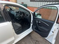 USED 2017 17 VOLKSWAGEN POLO 1.2 TSI BlueMotion Tech Match Hatchback 5dr Petrol Manual Euro 6 (s/s) (90 ps) *FSH *ZERO DEPO FINANCE *1  OWNER